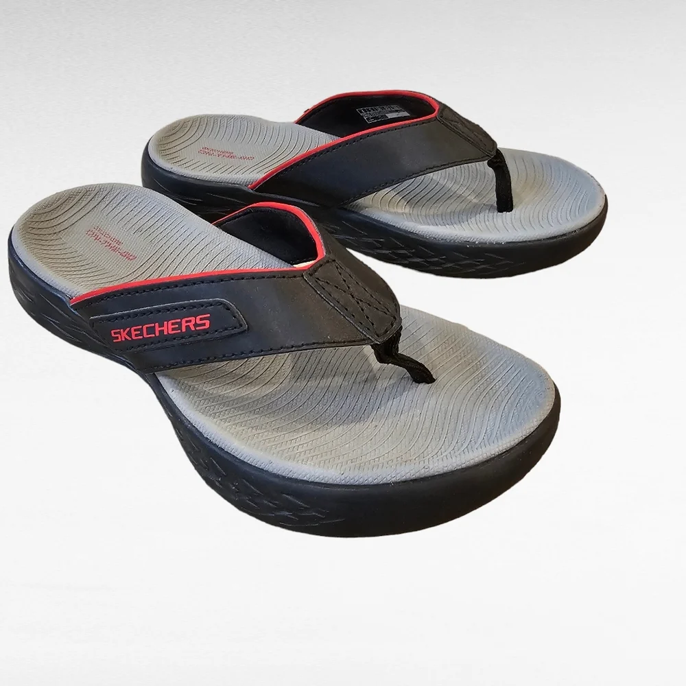 Skechers On The Go Black and Red Kids Sandals Size 4